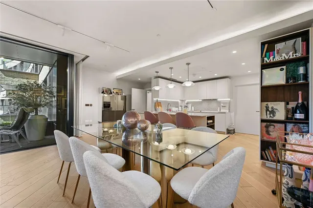 Photo 2 — Wood Crescent, London, W12 7GJ