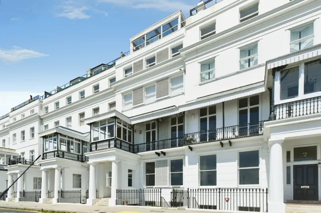 Chichester Terrace, Brighton, photo 1