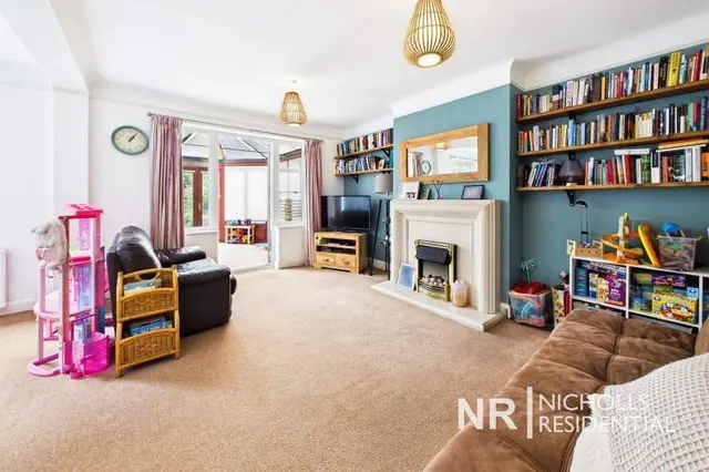Hook Rise South, Surbiton, KT6, photo 3