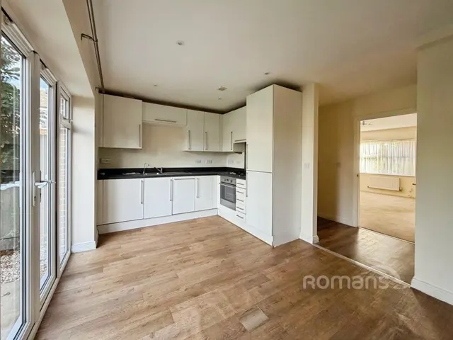 Honington Mews, Farnborough, GU14, photo 3