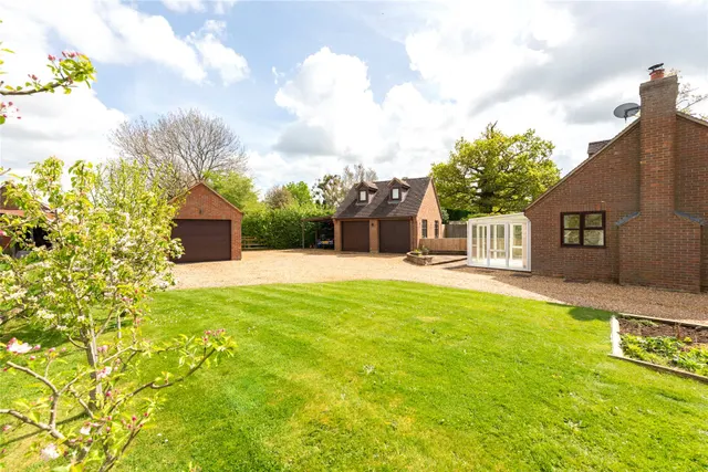 Ivy Lane, Stewkley, LU7, photo 2