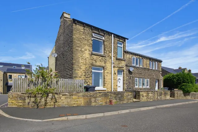 High Street, Golcar, HD7, photo 1