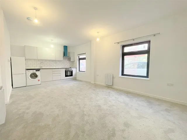 Fleet Road, Fleet, GU51, photo 2