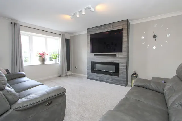 Oak Close, Yate, photo 3