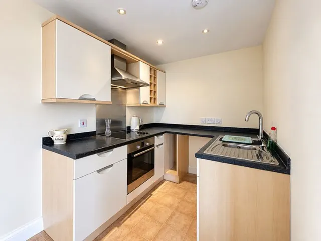 Hailwood Drive, Great Barr, B43, photo 2