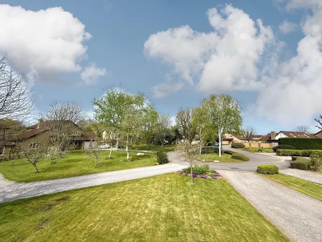 Photo 2 — Vanbrugh Gate, Swindon, Wiltshire, SN3 1NQ