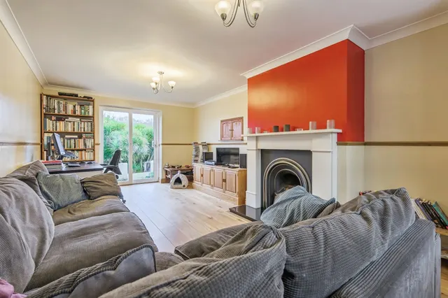 Erle Gardens, Plympton, PL7, photo 2
