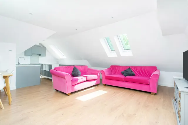 Photo 2 — 63 Selcroft Road, Purley CR8 1AL