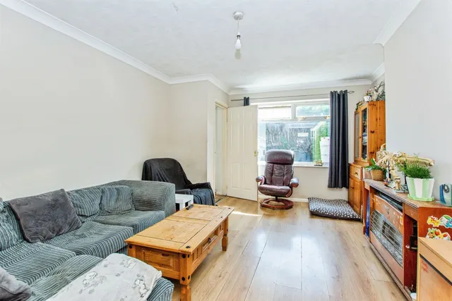 Manor Drive, Terrington St. John, PE14, photo 3
