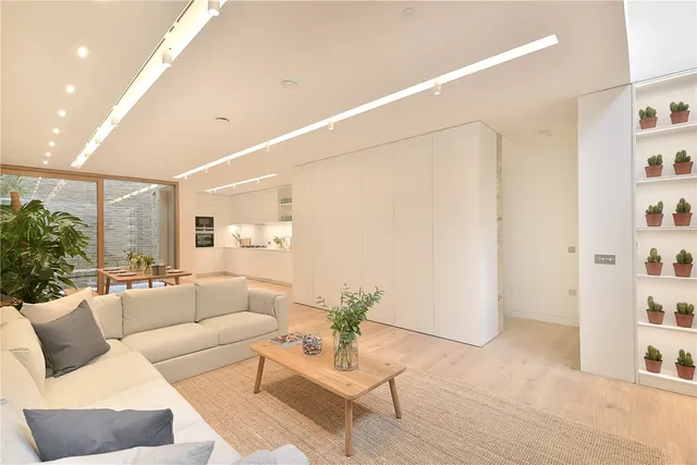 Photo 3 — Bingham Place, Marylebone, London, W1U 5AT