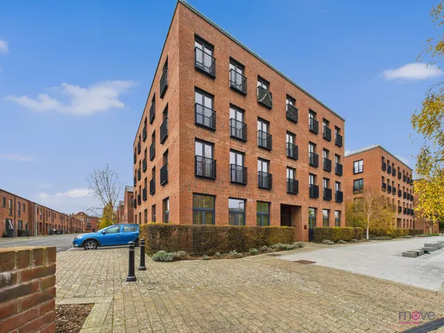 Flat 5, 3 Friars Orchard, Gloucester, GL1 1GA, photo 1