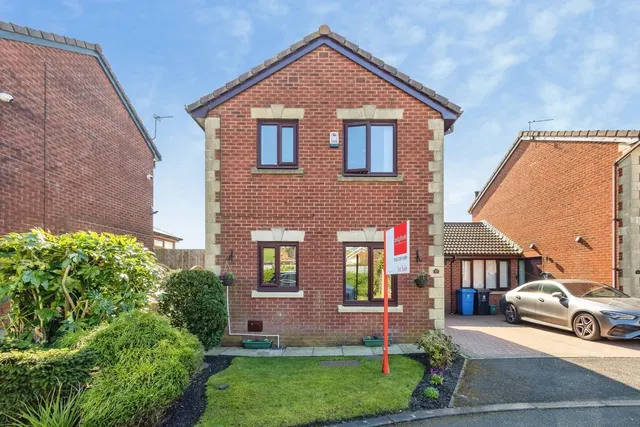 Locking Gate Rise, Waterhead OLDHAM, Lancashire, OL4, photo 1
