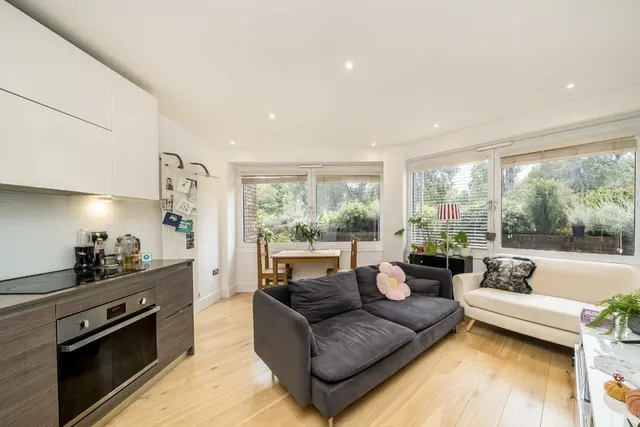 Molesworth Street, Lewisham, photo 1