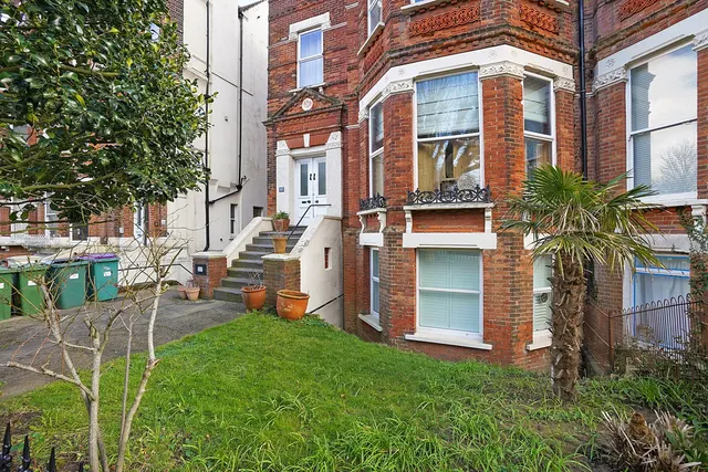 Castle Hill Avenue, Folkestone, CT20, photo 1