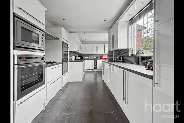 Elwyn Road, March, PE15, photo 3