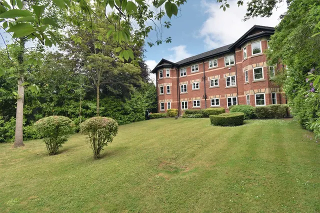 The Oaks Horseshoe Lane, Alderley Edge, photo 2