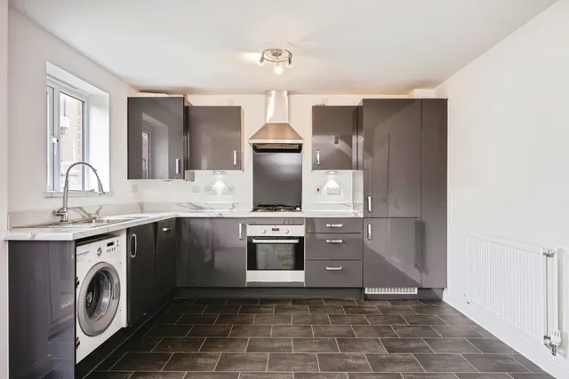 Photo 3 — Winchell Mews, Great Denham, Bedford, Bedfordshire, MK40