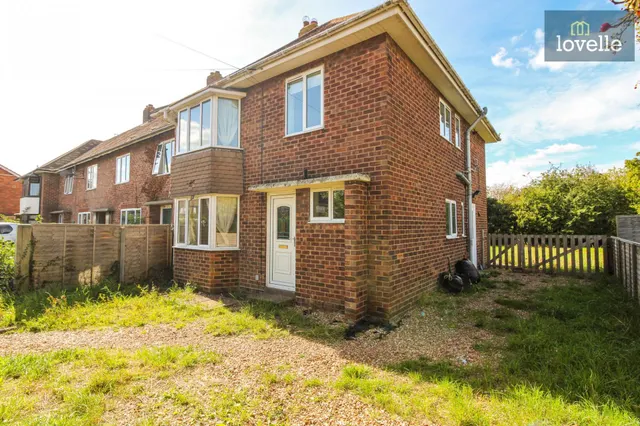 4 bedroom house, Wallis Road, Louth, LN11
