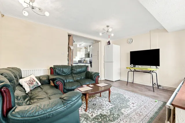 Abbotts Drive, Waltham Abbey, EN9, photo 3