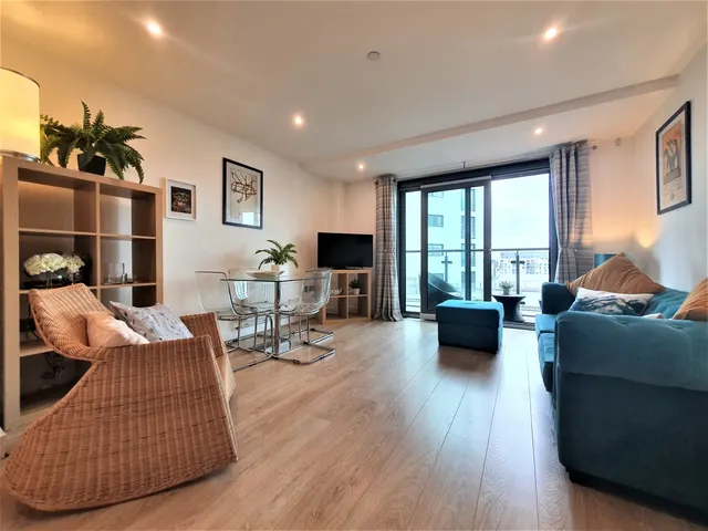 Craig Tower, 1 Aqua Vista Square, Bow, London, E3, photo 1