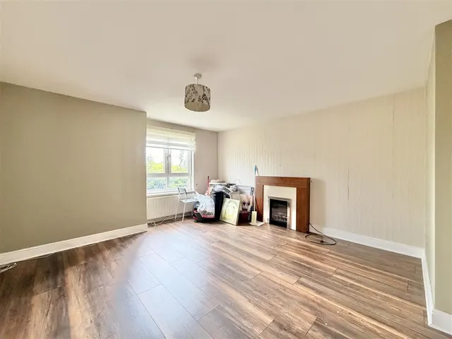 Photo 3 — Cypress Lane, Hamilton, Hamilton, ML3 8SR