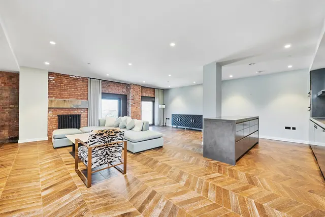 Circus Road West, London, SW11, photo 3