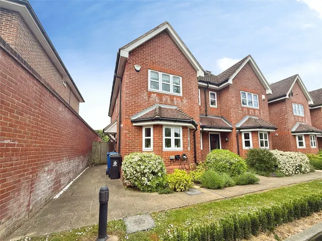 Longwood Mews, Maidenhead, Berkshire, SL6 7GG, photo 1