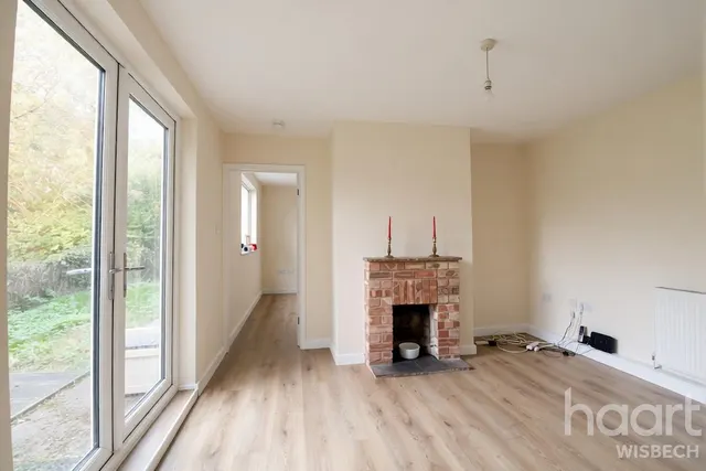High Road, Wisbech St Mary, PE13, photo 3