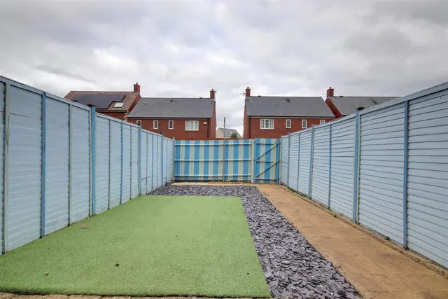 Acorn Way, Hardwicke, GL2, photo 3