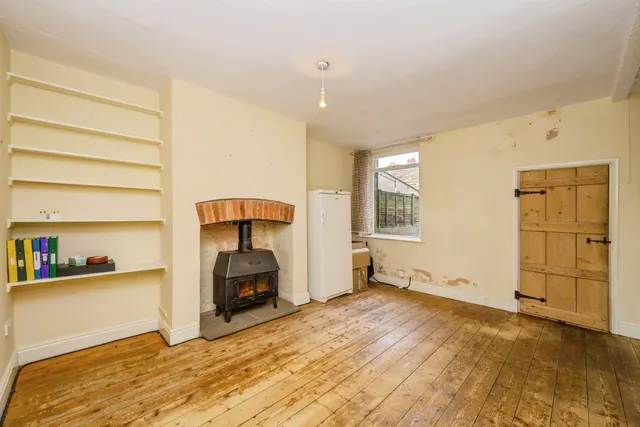 Photo 2 — West View, Mayfield, Ashbourne