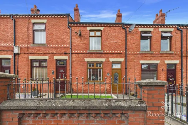 Warrington Road, Abram, WN2, photo 1