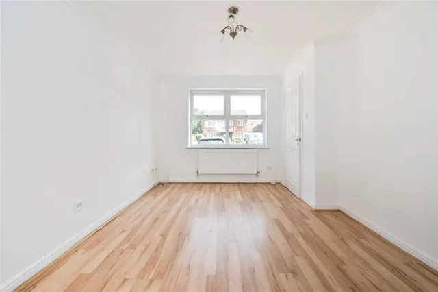 Unwin Close, Southampton, SO19, photo 3
