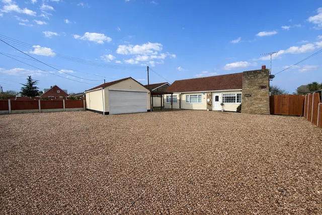 West Avenue, Mayland, CM3, photo 1