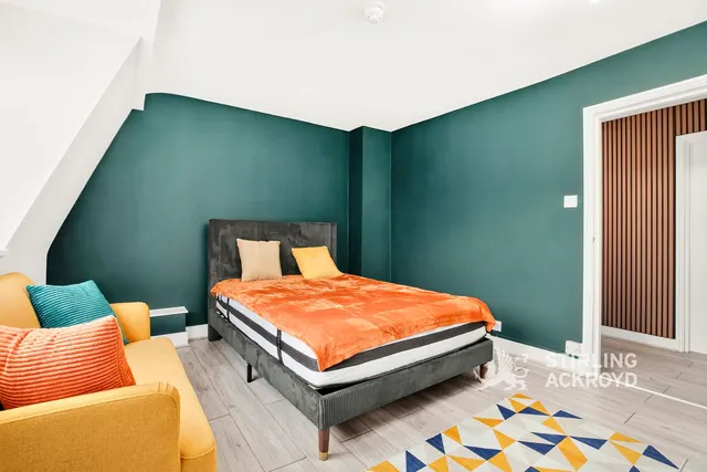 Crowndale Road, London, NW1, photo 2