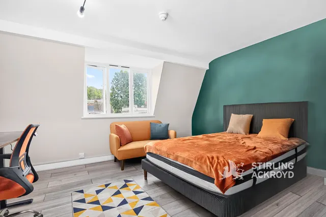 Crowndale Road, London, NW1, photo 1