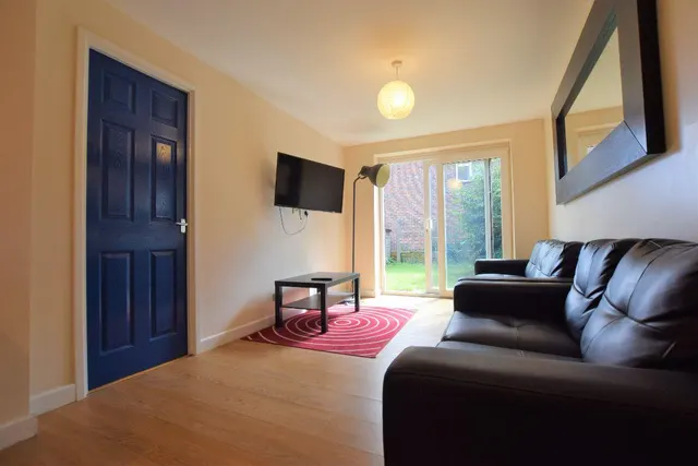 Godden Road, CT2, photo 2