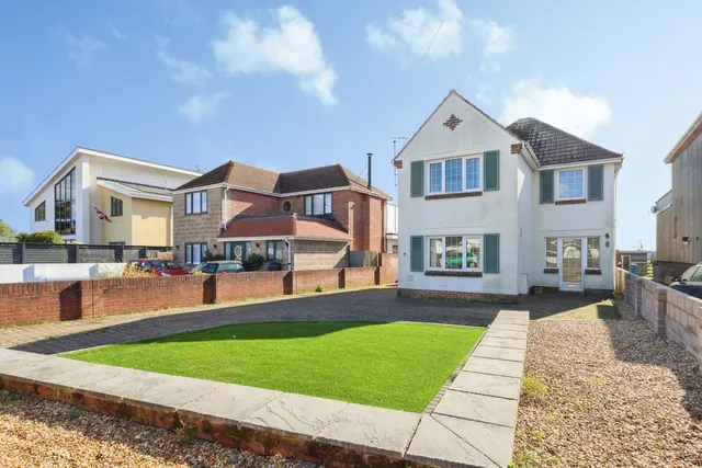 Lulworth Avenue, Poole, BH15, photo 1