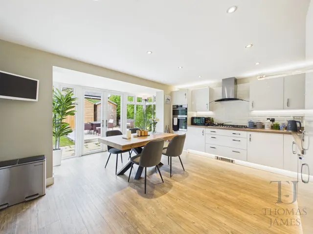 Chestnut Drive, Cotgrave, NG12, photo 3