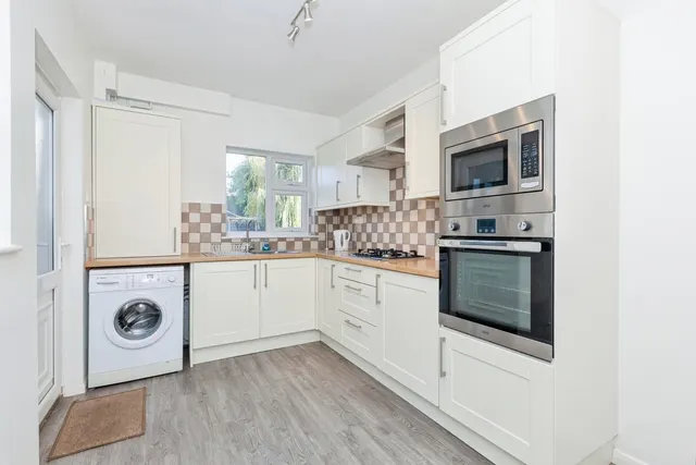 June Avenue, Leicester, LE4, photo 2