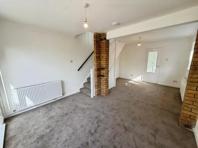 Photo 3 — Park Terrace, Dogsthorpe, Peterborough, PE1