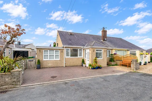Mountain View, Llanrug, photo 1