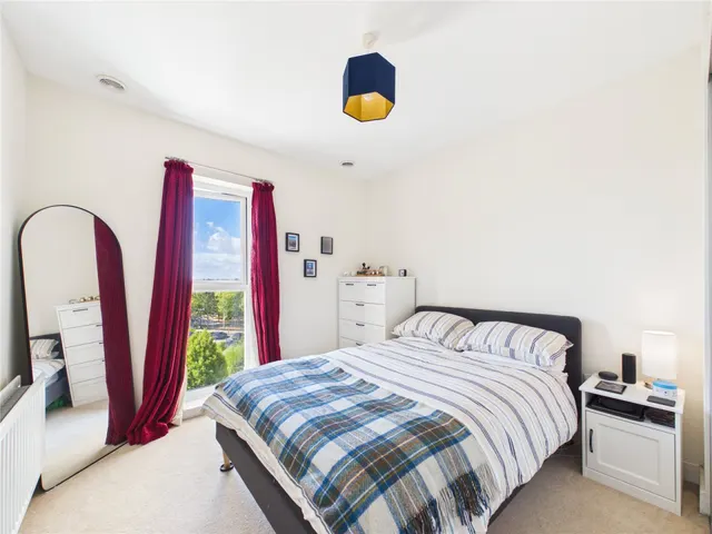 Long Down Avenue, Cheswick Village, BS16, photo 2