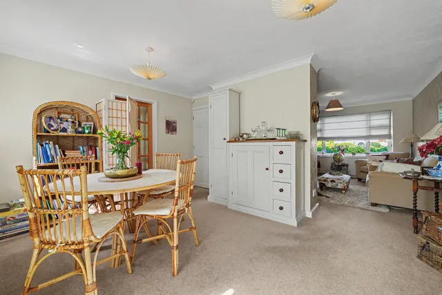 Photo 3 — Wych Elm Close, Great Glen, LE8