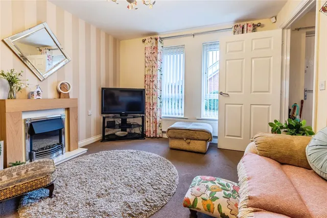 Mosley Walk, Blackburn, BB2, photo 3