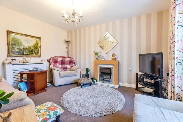 Mosley Walk, Blackburn, BB2, photo 2