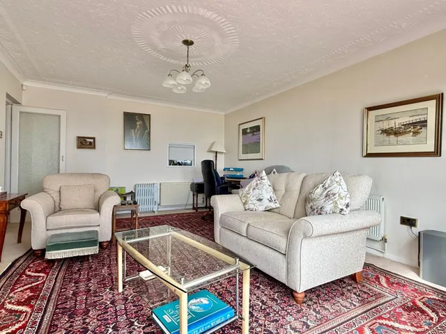 Whitby Road, Milford on Sea, SO41, photo 3