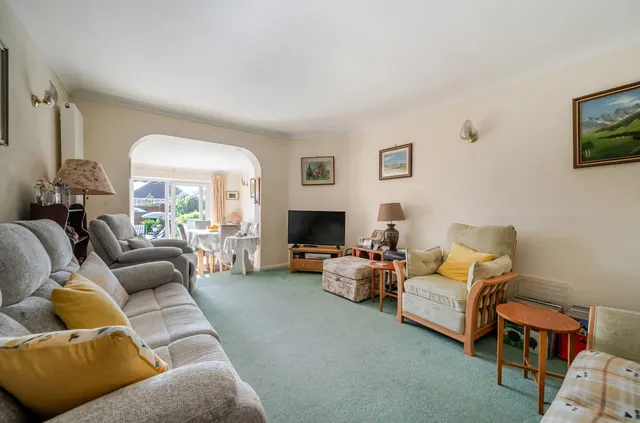 Lewis Road, Lancing, BN15, photo 2