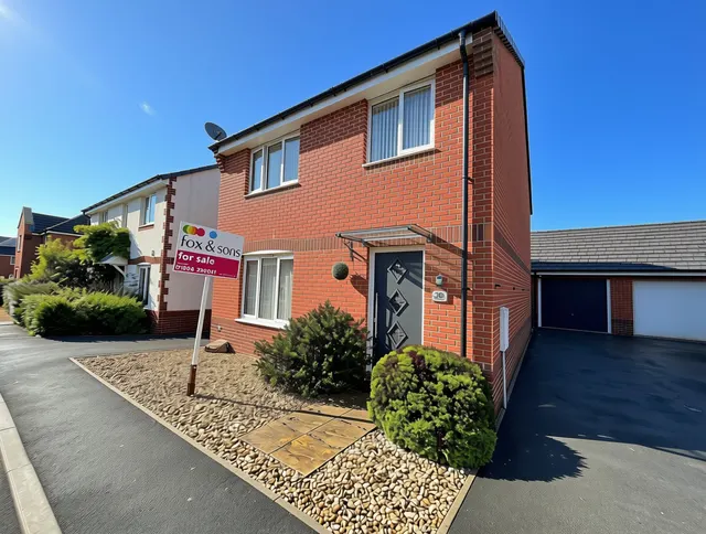 Winder Crescent, Tiverton, photo 1