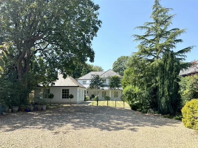 Chestnut Avenue, Chichester, PO19, photo 1