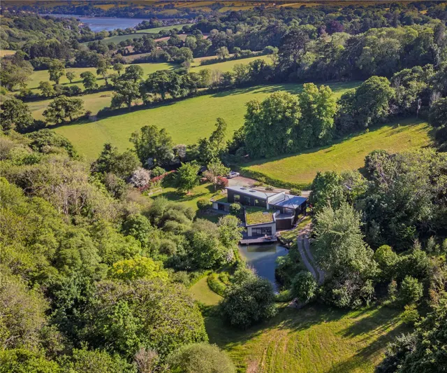 Come-To-Good, Feock, TR3, photo 1
